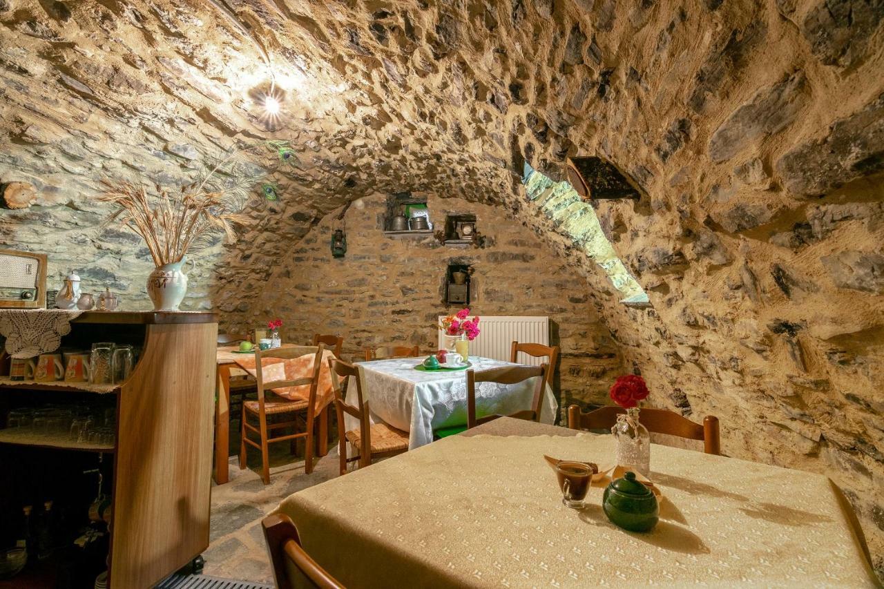 Morfeas Guesthouse Папингон Экстерьер фото