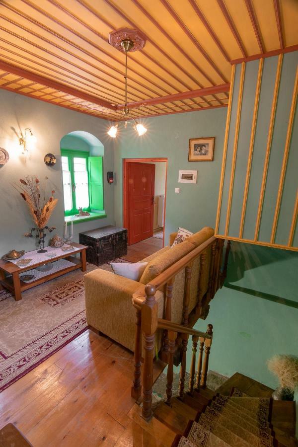 Morfeas Guesthouse Папингон Экстерьер фото