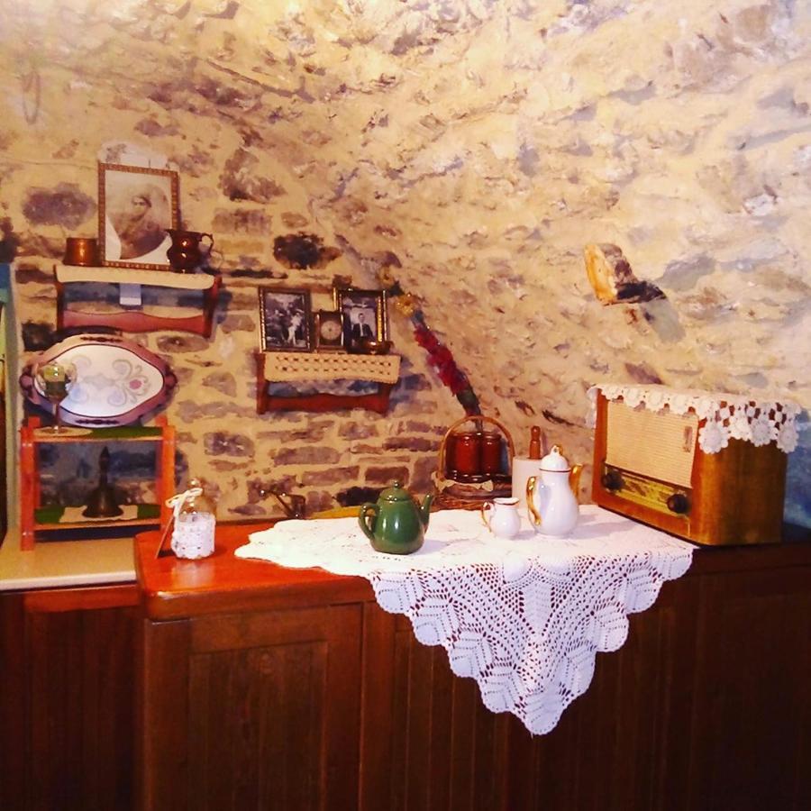 Morfeas Guesthouse Папингон Экстерьер фото
